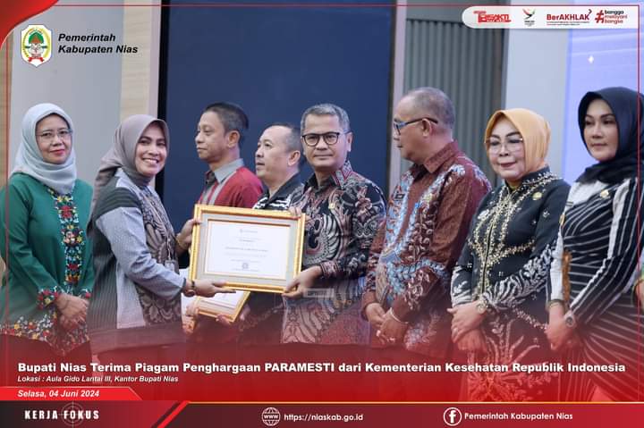 Bupati Nias Terima Penghargaan Paramesti Dari Kemenkes RI